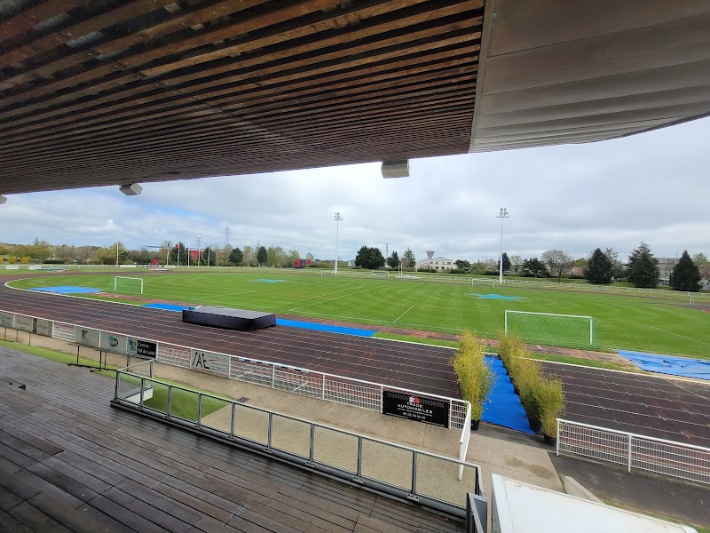 Complexe sportif • Guy Drut