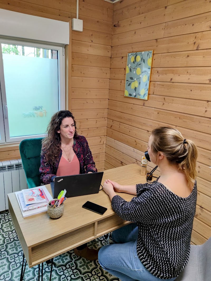 Marion Deroussent - Coach développement personnel / PNL / Nutrition santé / Alimentation émotionnelle