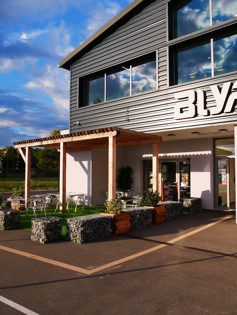 BLYFIT - Salle Sport Musculation - Boxing Crosstraining - Pilates Yoga
