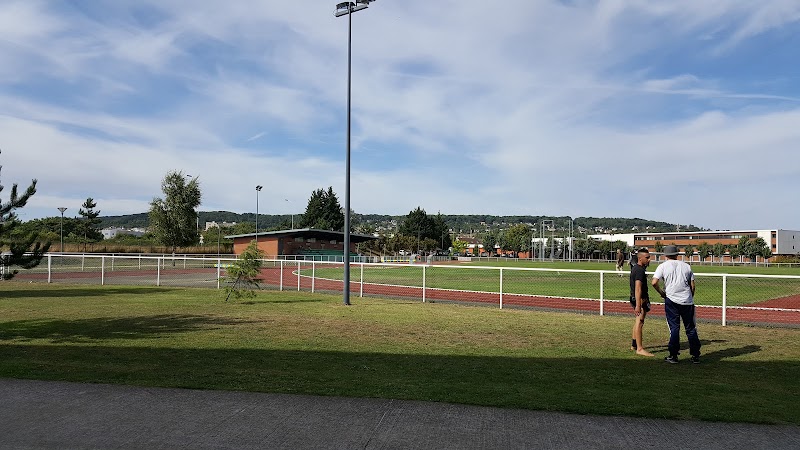 Parc De Loisirs Des Cardinettes Sente Des Pointes Complexes Sportives Stéphane Diagana - Photo 1