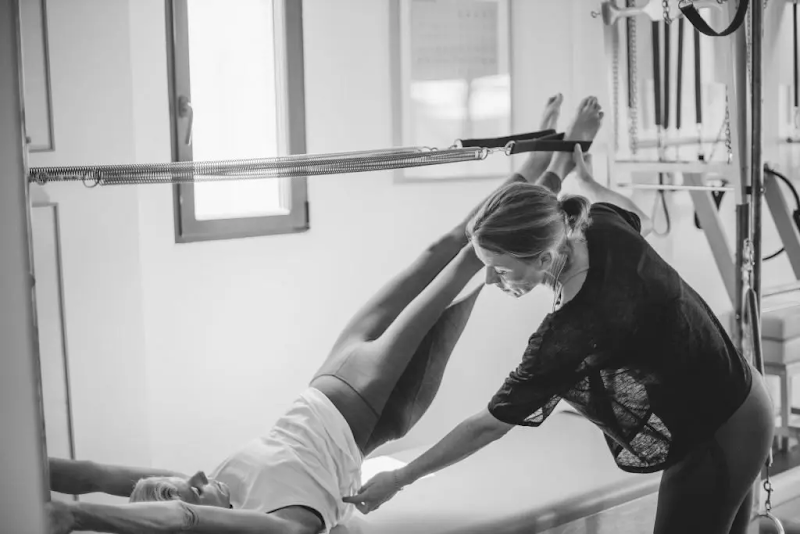 Kelly Loves Pilates