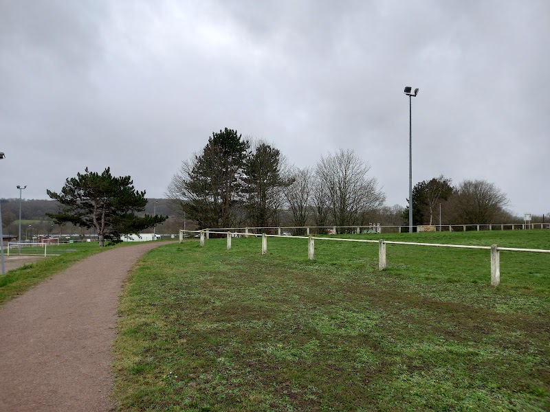 Stade d'athlétisme de Toucy