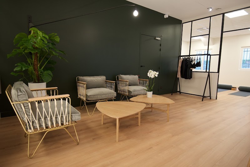 STUDIO B-UNIK