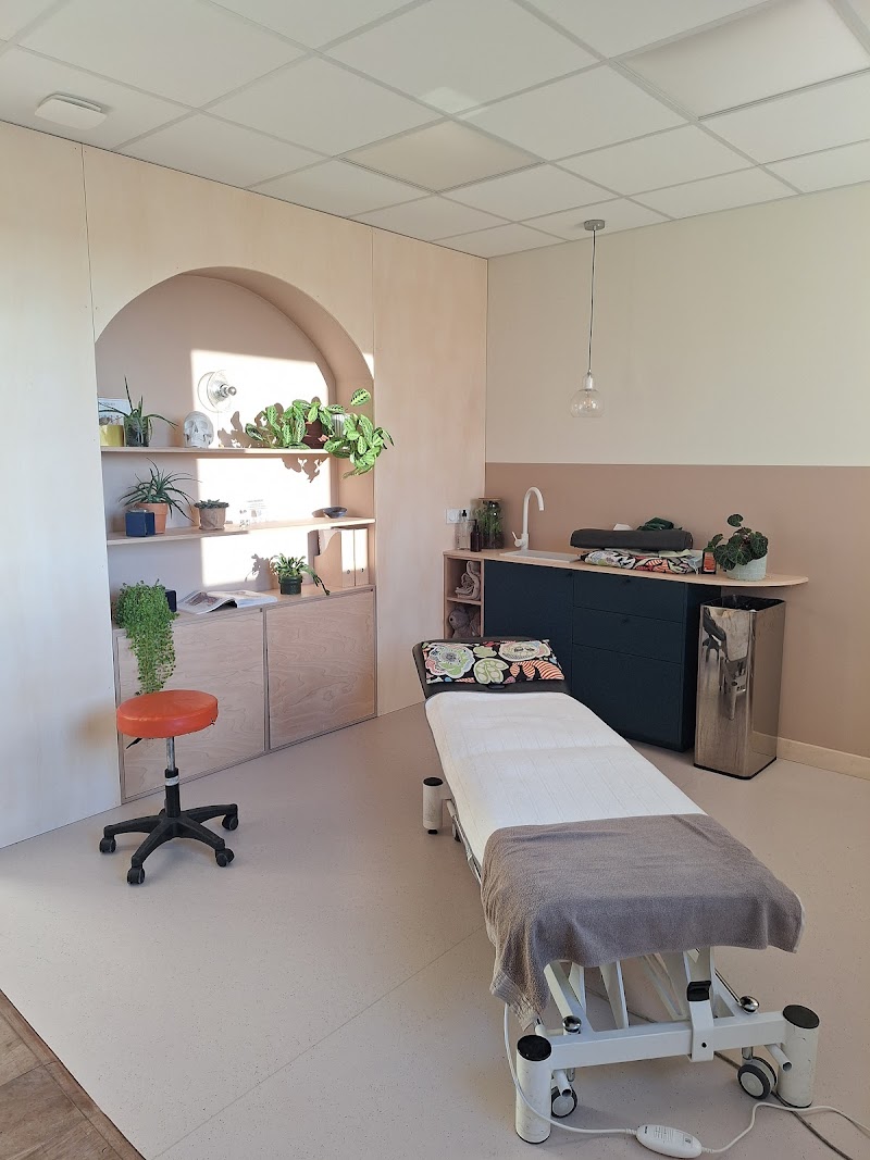 Laura BOSSAT OSTEOPATHE