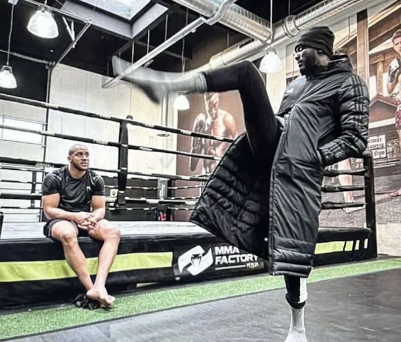 ⚡ Ousmane Gassama – Coaching Mental | Performance Sportive 🏋️ | Leadership 🎯
