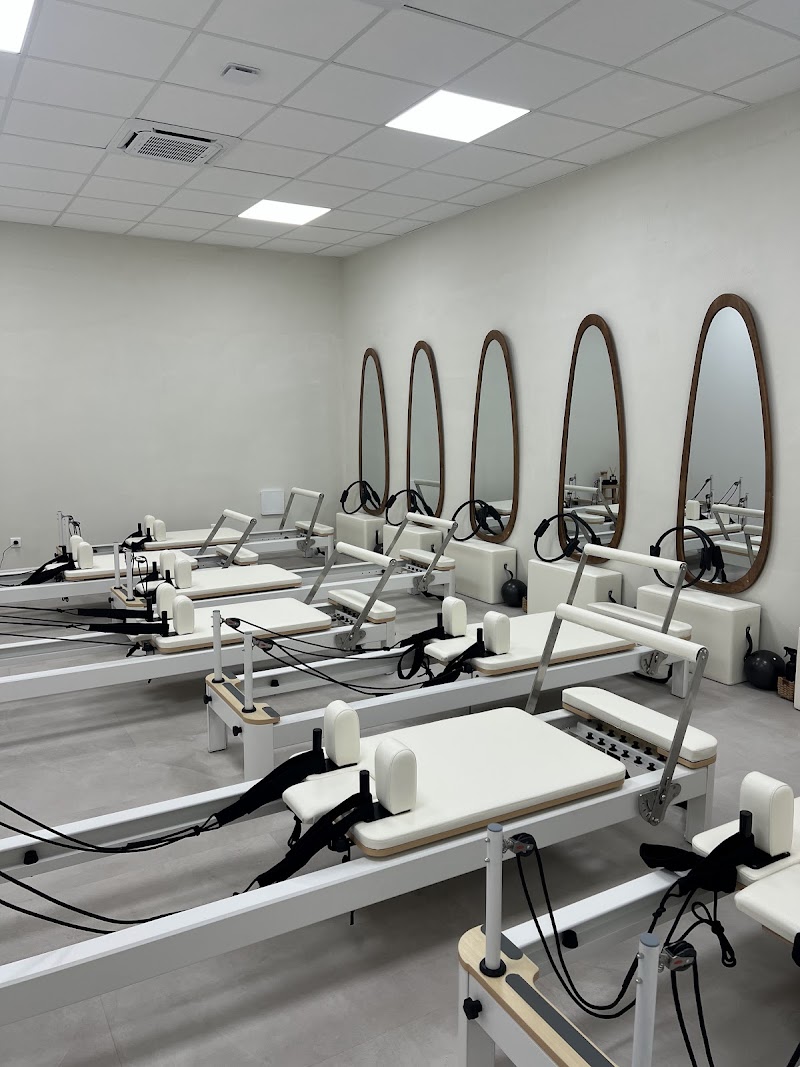 AURA PILATES