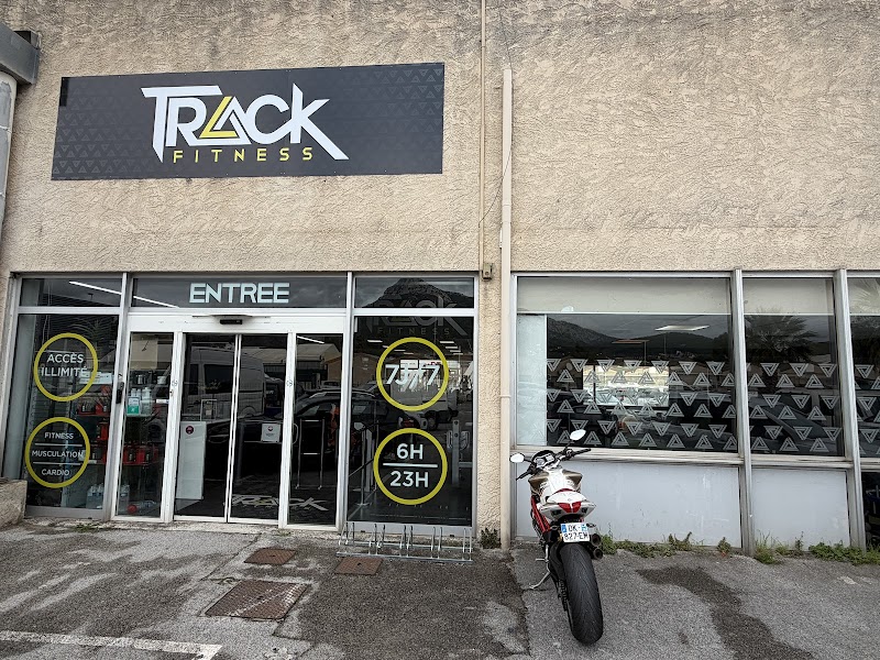 TRACK FITNESS