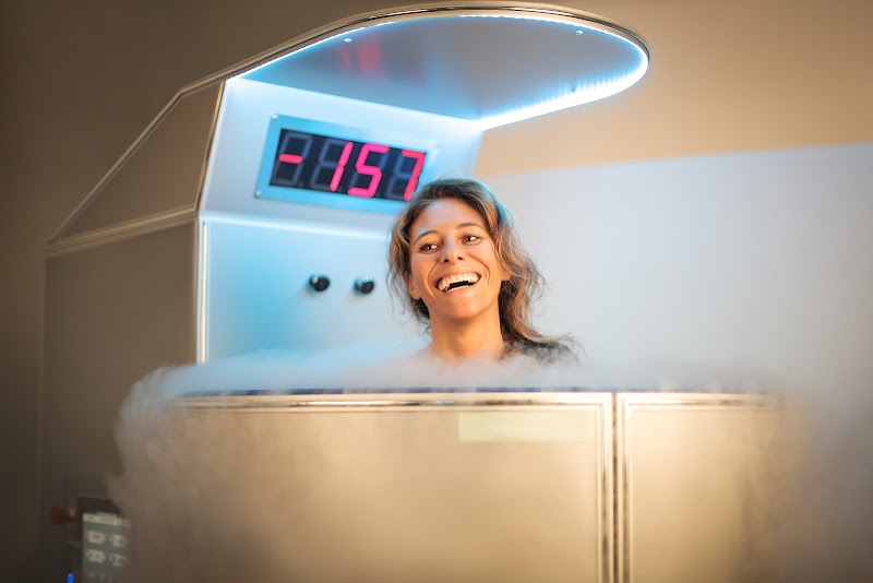 BODY IMPACT Centre de Cryothérapie - Électrostimulation - Activité Physique Adaptée - Aquabiking - Lit Hydromassant - Photo 1