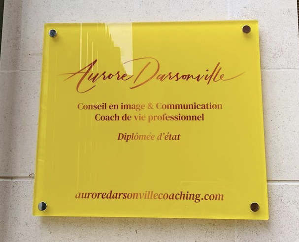 Aurore DARSONVILLE—Coach diplômée d’État: Coach de vie, thérapie transgénérationnelle, conseil en image, formations Qualiopi.