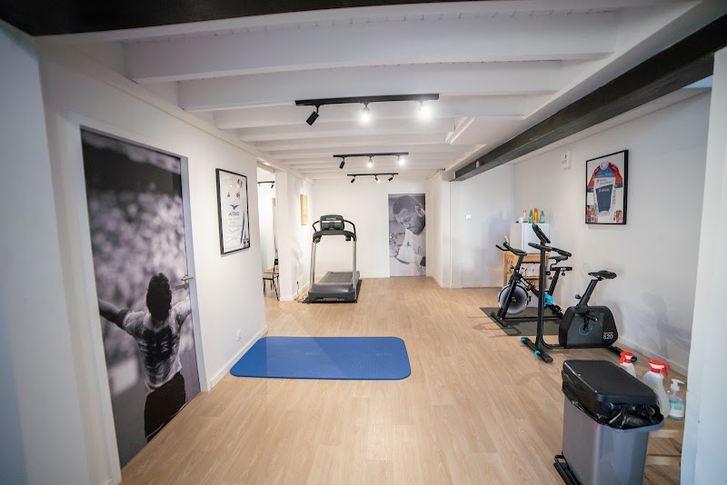 Centre santé sport Léognan. Kinésithérapie du sport, ostéopathie, réathlétisation, balnéothérapie