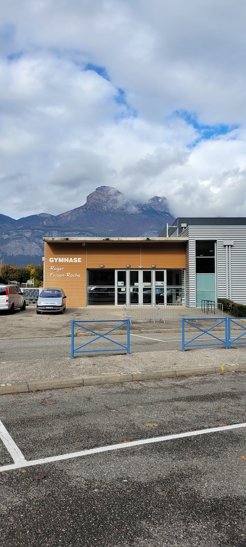 Gymnase Roger FRISON-ROCHE