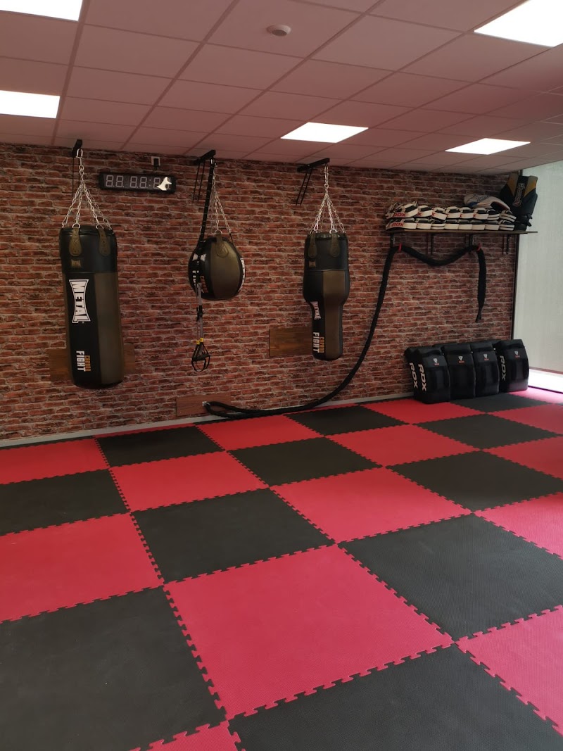 FIGHTING SCHOOL By Sport et Bien Être